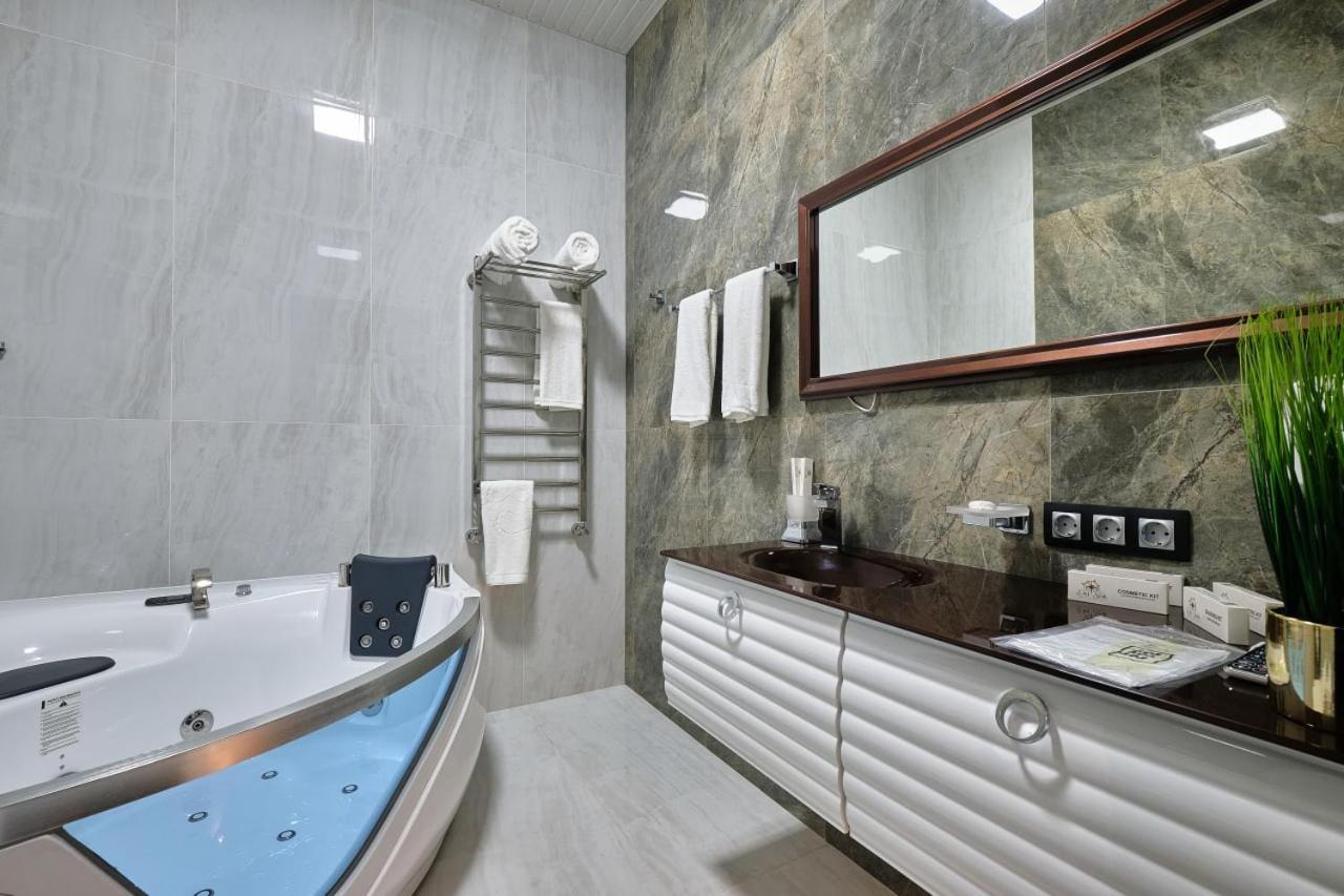 East Star Hotel Szamarkand Kültér fotó
