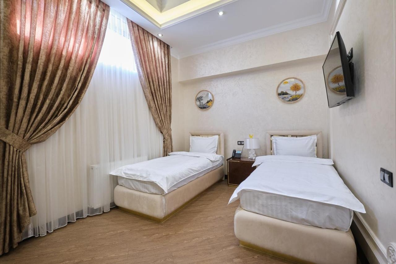 East Star Hotel Szamarkand Kültér fotó