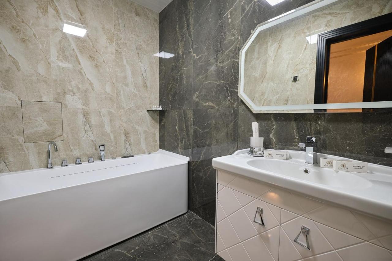 East Star Hotel Szamarkand Kültér fotó