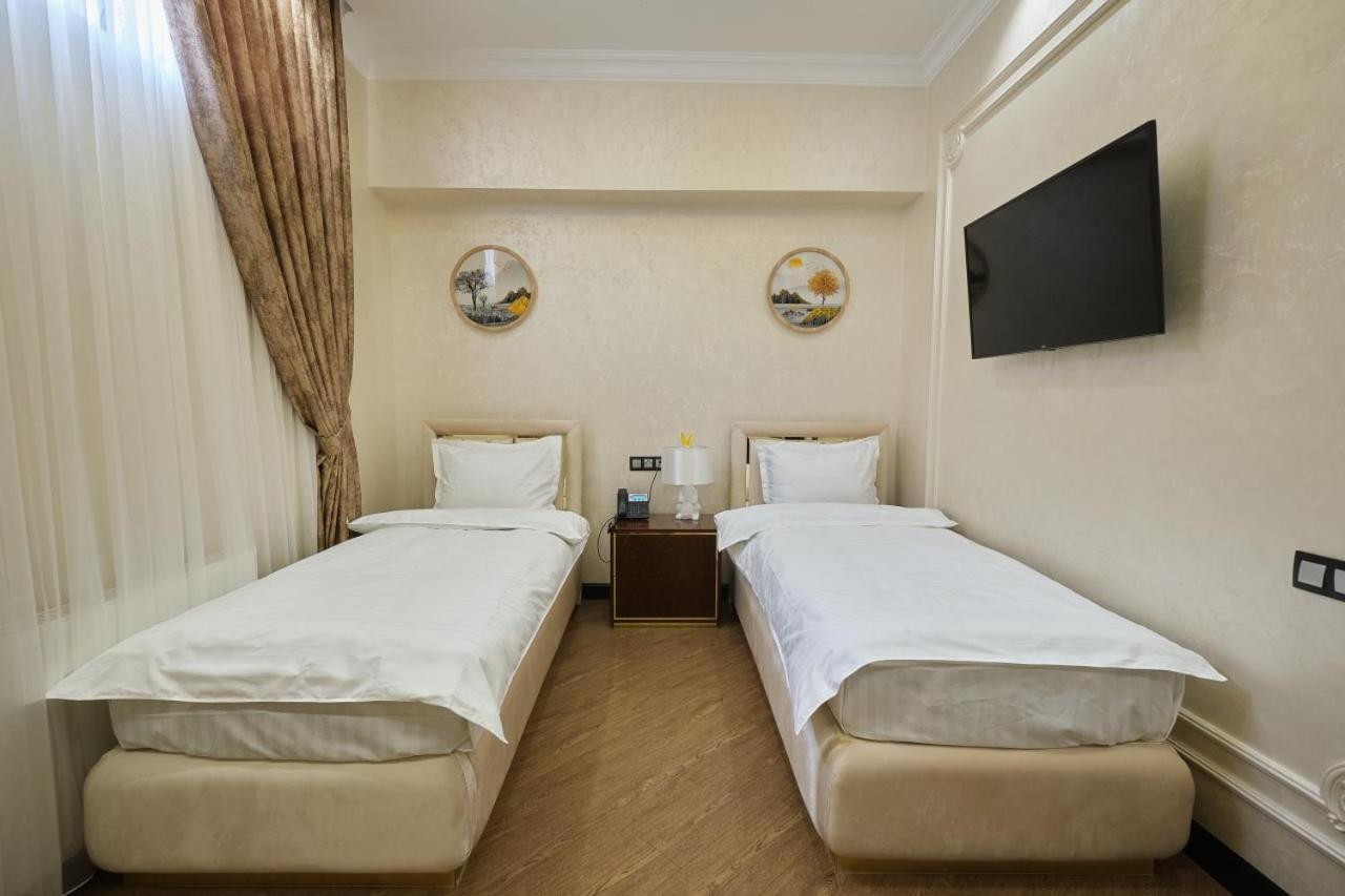 East Star Hotel Szamarkand Kültér fotó
